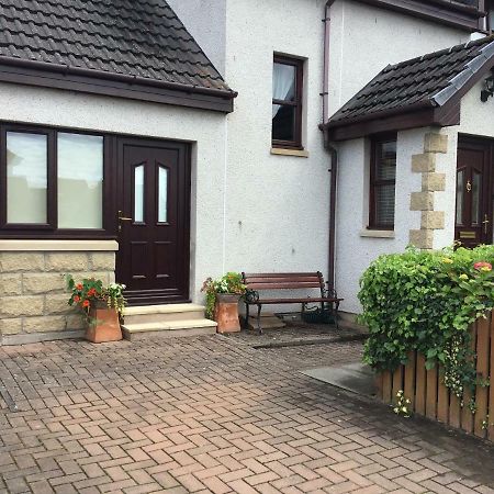 Exclusive Private Double Room, En-Suite Wet Room Private Entrance Forres Eksteriør bilde