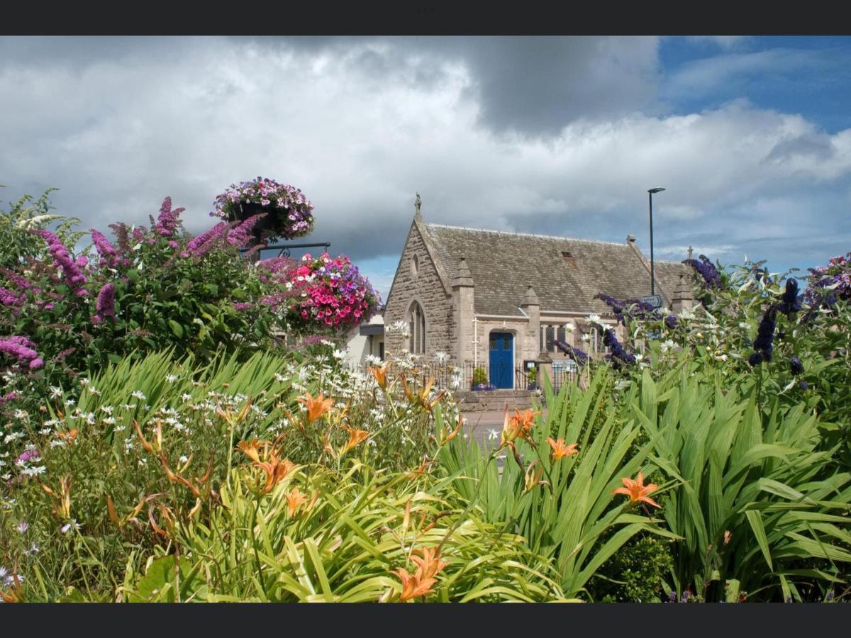 Exclusive Private Double Room, En-Suite Wet Room Private Entrance Forres Eksteriør bilde