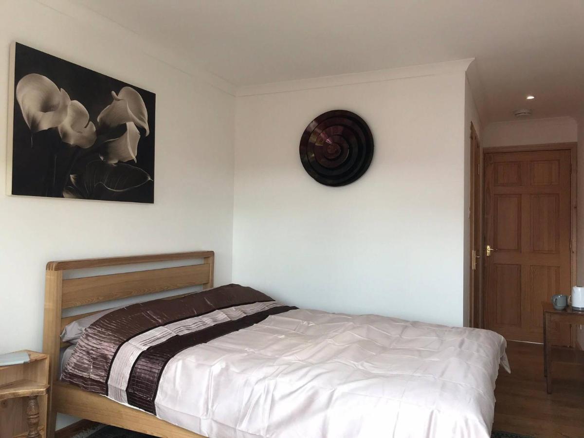 Exclusive Private Double Room, En-Suite Wet Room Private Entrance Forres Eksteriør bilde